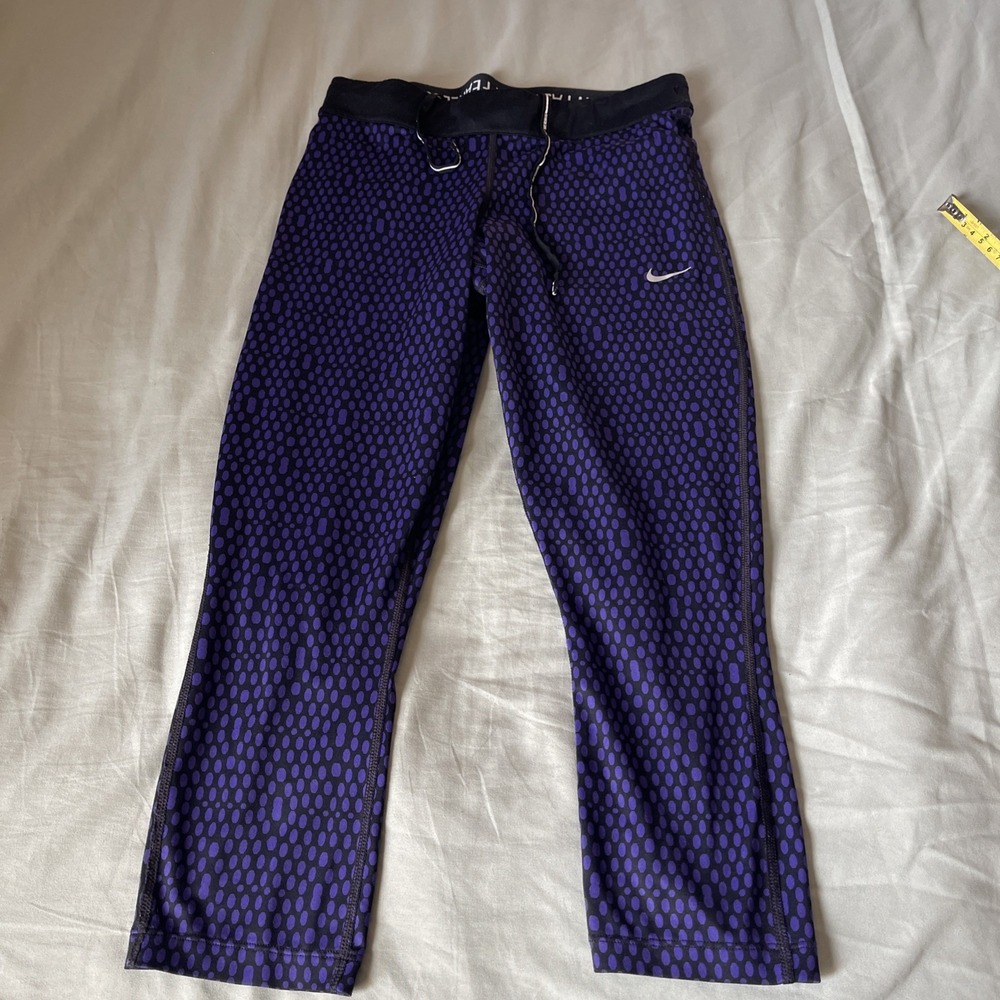 Nike Capri Leggings Women Size M Purple Dot Print